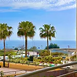 Prime Beachfront Living - Sea View, Large Balcony & Private Garage * פורטימאו