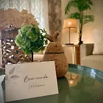 Prime Beachfront Living - Sea View, Large Balcony & Private Garage