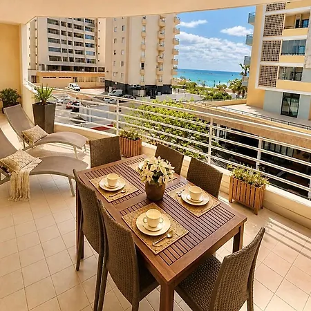 Apartament Prime Beachfront Location- Sea View, Large Balcony & Private Garage *