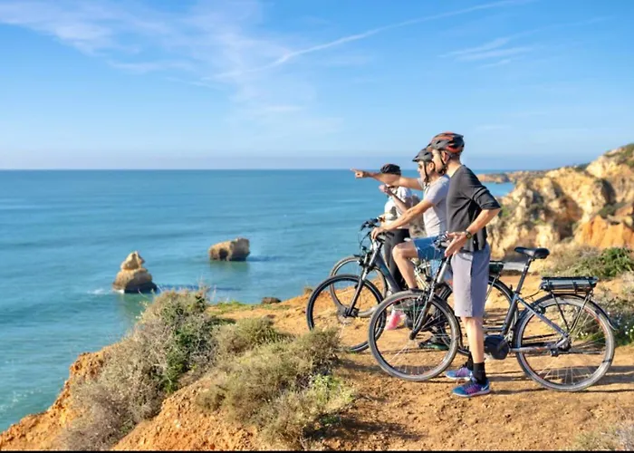 Prime Beachfront Living - Sea View, Large Balcony & Private Garage 아파트 포티마오