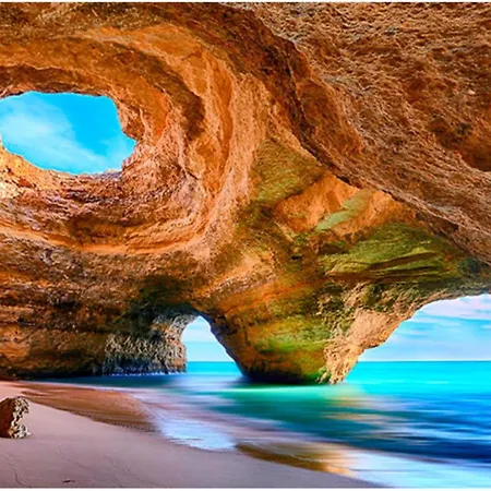 Lovely Beachfront With Aircon/wifi Appartamento *