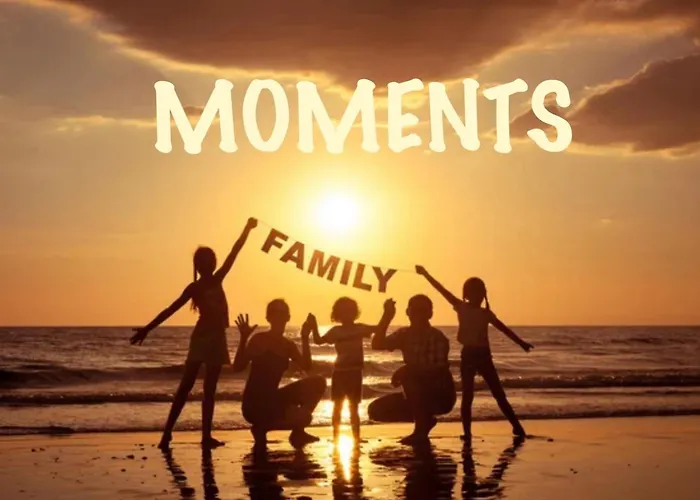 Prime Beachfront Living 2Br - Sea View, Large Balcony & Private Garage 公寓 波尔蒂芒